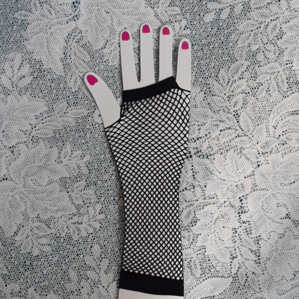 Fishnet Fingerless Gloves